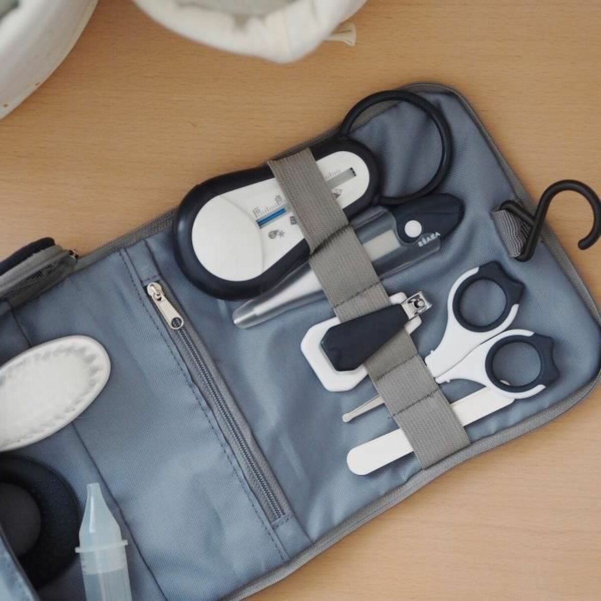 Set de higiene Béaba Azul oscuro 9 Piezas - Tuparafarma
